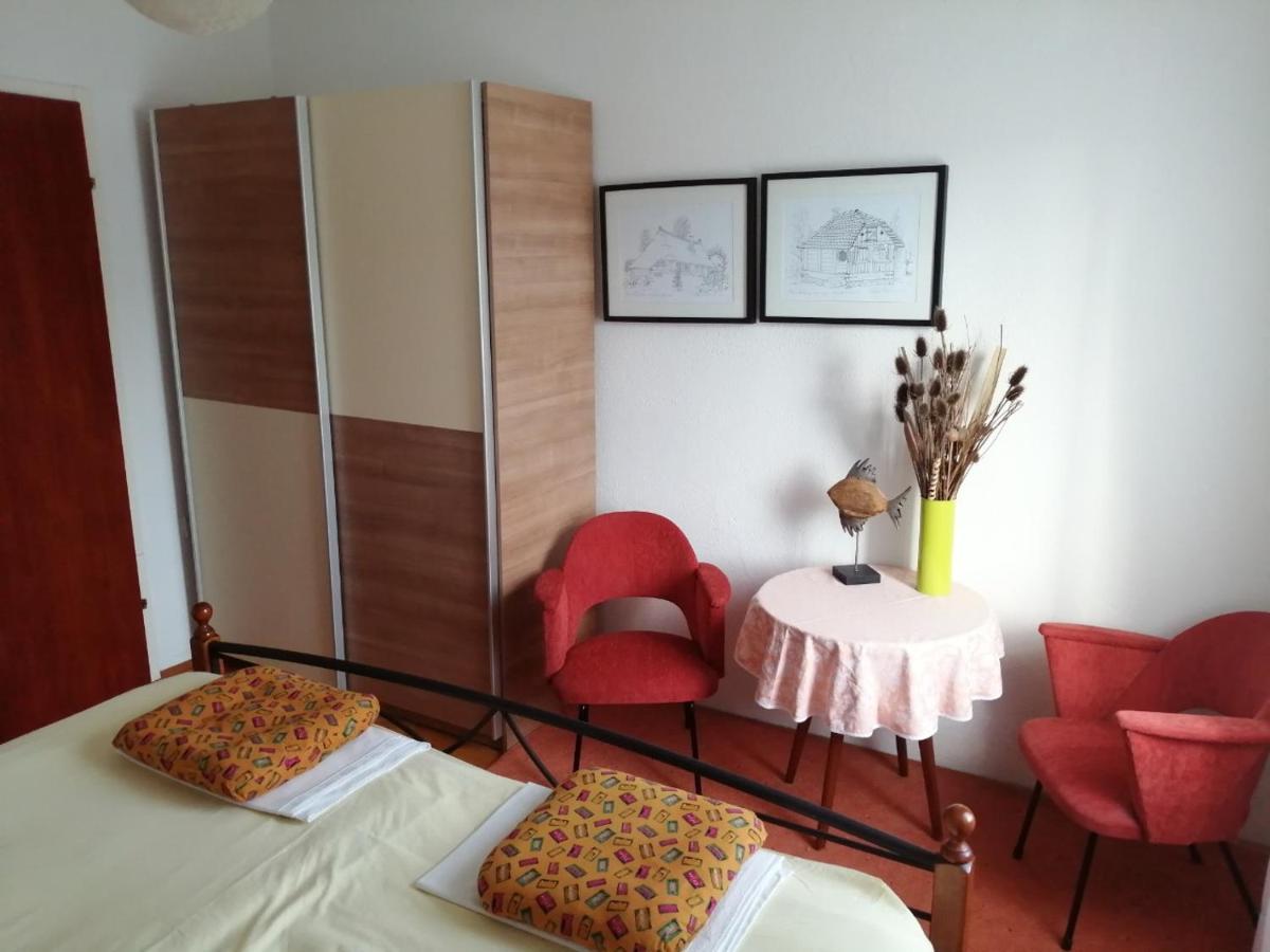 Apartman Mira Apartment บัชกา ภายนอก รูปภาพ
