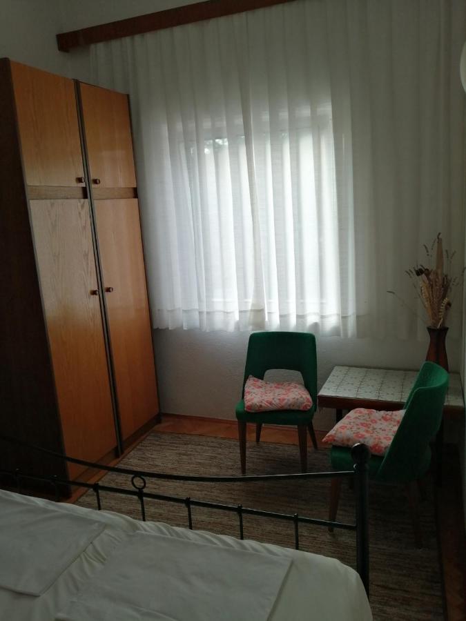 Apartman Mira Apartment บัชกา ภายนอก รูปภาพ