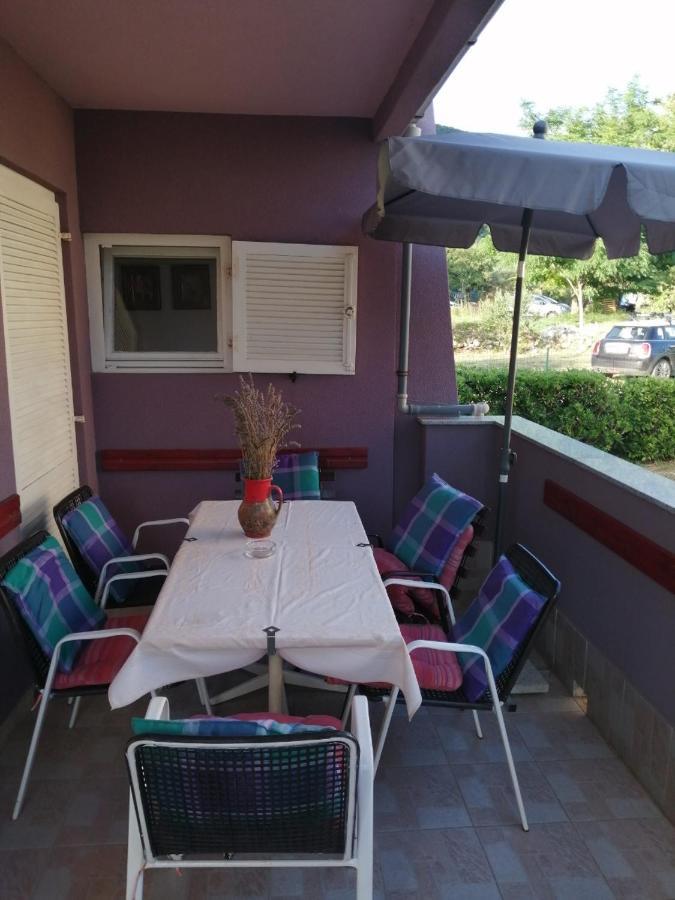Apartman Mira Apartment บัชกา ภายนอก รูปภาพ