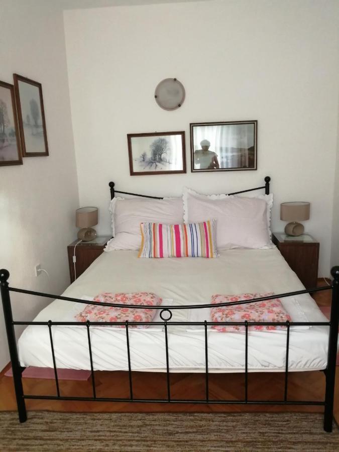 Apartman Mira Apartment บัชกา ภายนอก รูปภาพ